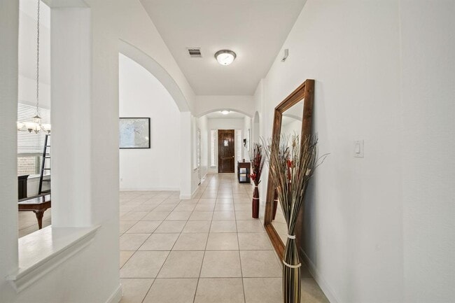 Building Photo - 7413 Woodward Springs Dr