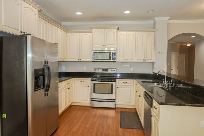 Building Photo - 4453 Galway Dr