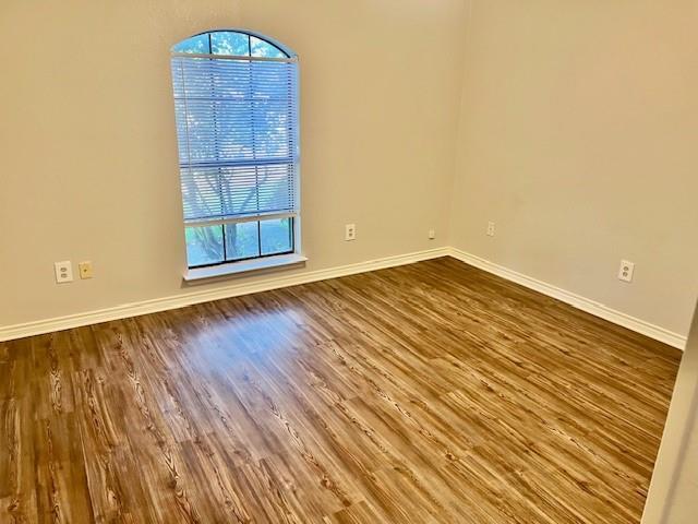 Building Photo - 138 E Bethel School Rd