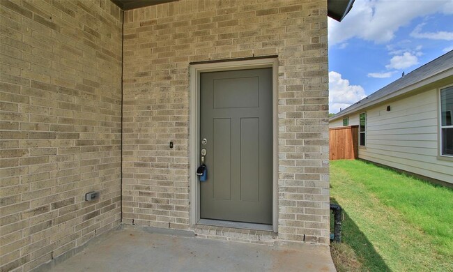 Building Photo - 2732 Bluebonnet Ridge Dr