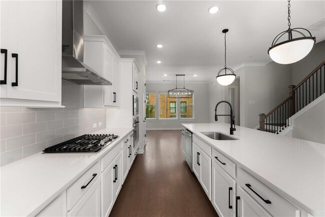 Building Photo - 455 Ashbury Dr