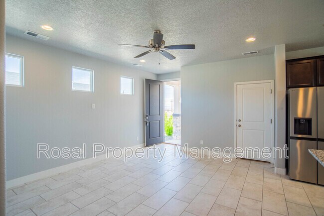 Building Photo - 933 Northern Blvd NE