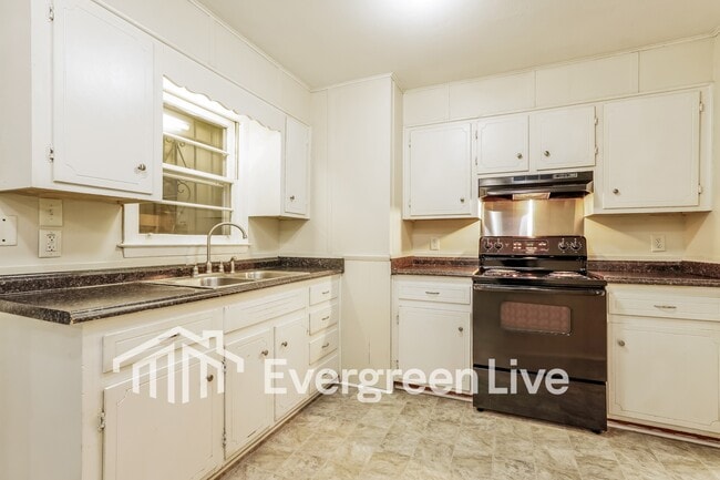 Building Photo - 3106 Jeanee Rd