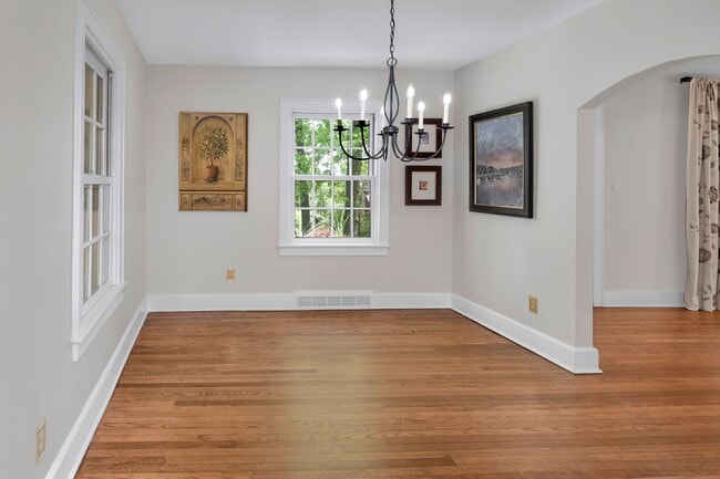 Building Photo - 223 Lambertville Headquarters Rd