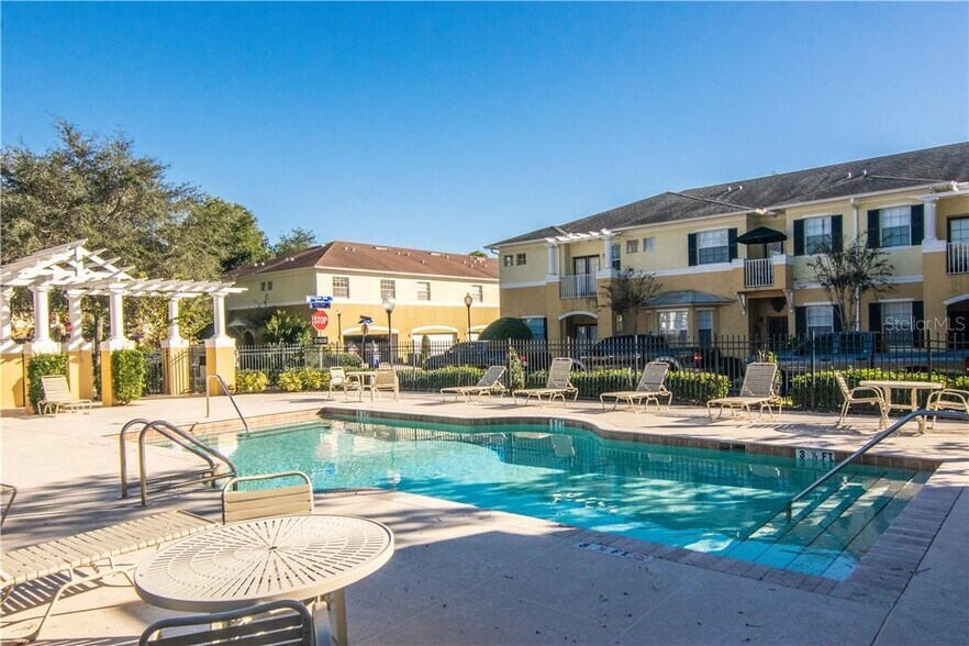 Building Photo - 7415 Arlington Grove Cir