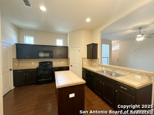 Building Photo - 602 Creekside Cir