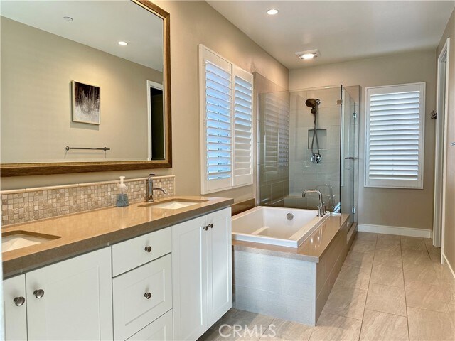 Building Photo - 135 Oceano