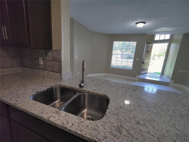 Building Photo - 445 Fountainhead Cir