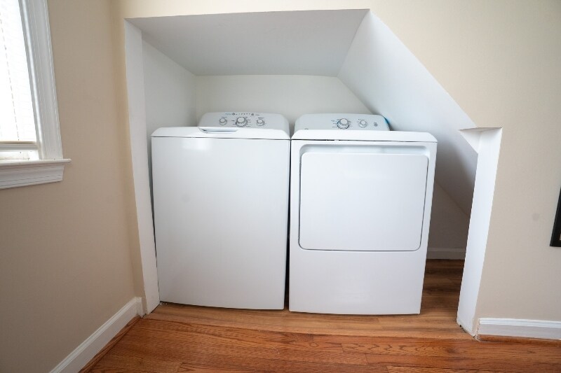 Building Photo - 1209 Brooke Rd