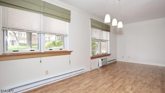 Building Photo - 100 Pierson Miller Dr