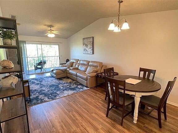 Building Photo - 7294 Cloister Dr
