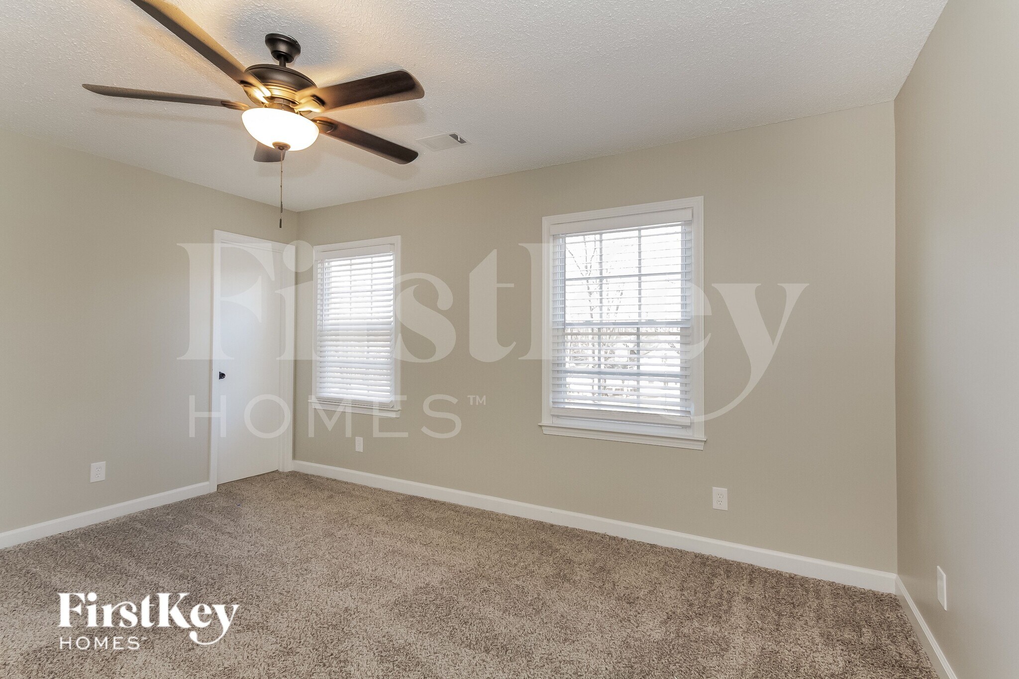 Building Photo - 10601 Parlor Rd