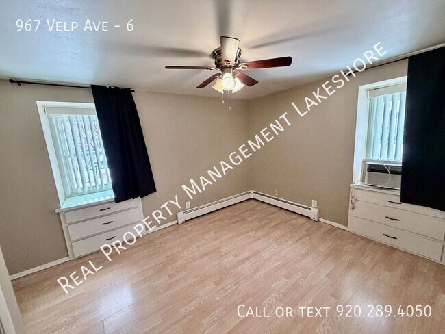 Building Photo - 967 Velp Ave