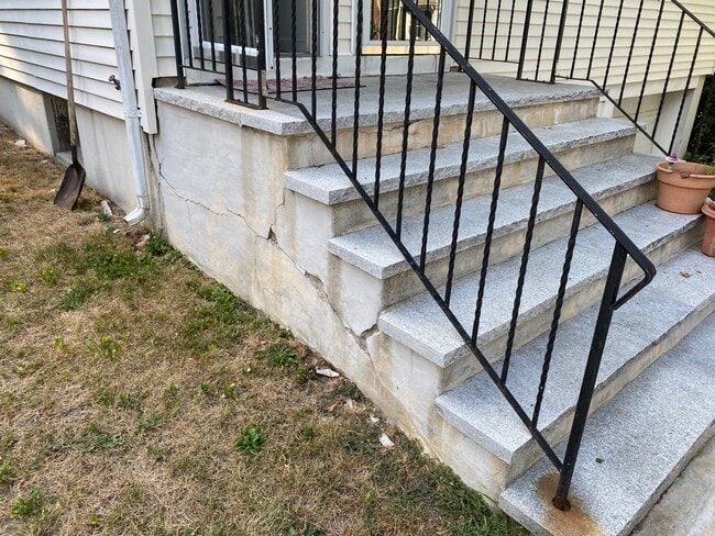 Building Photo - 43-45 Hall Avenue - 45