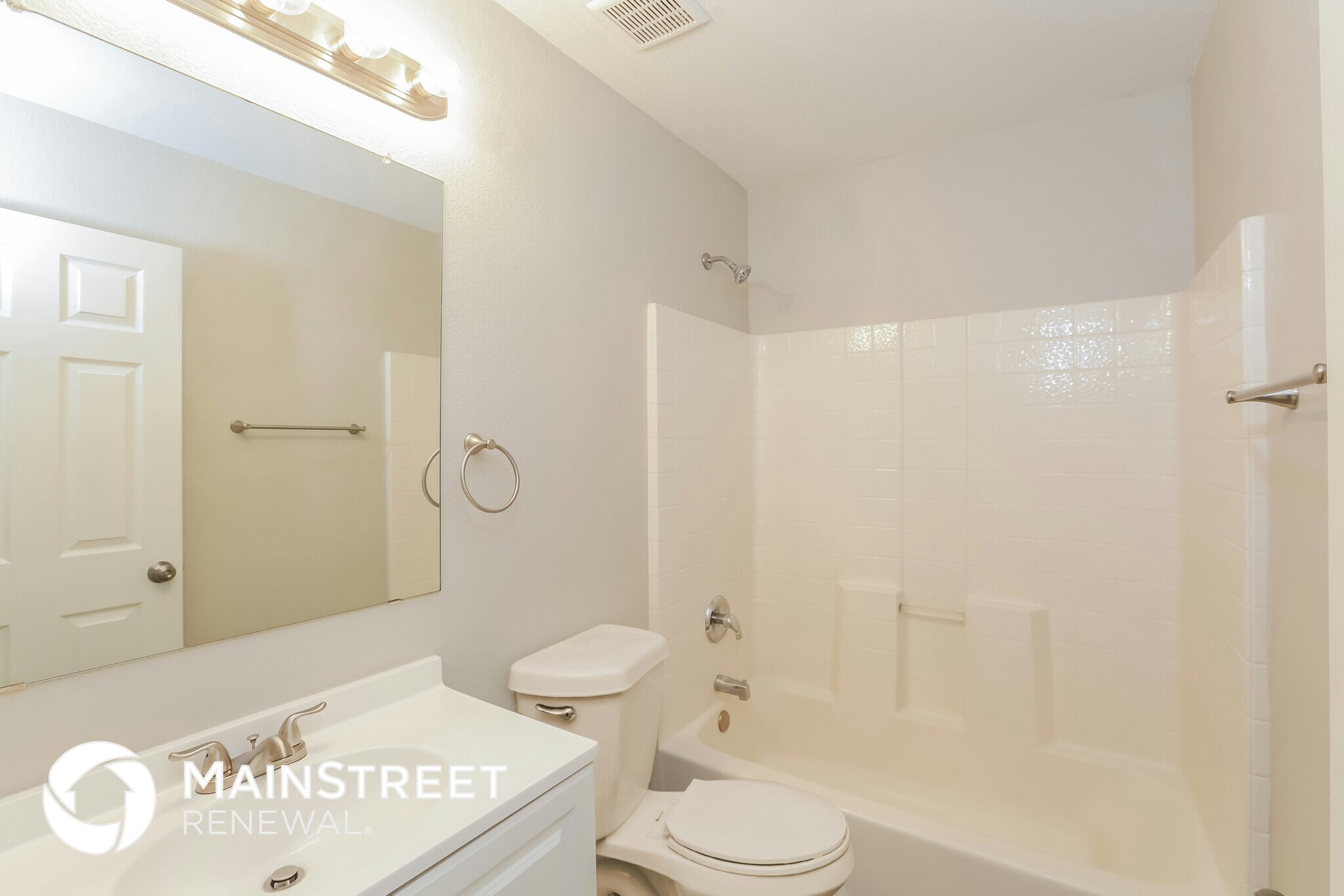 Building Photo - 2440 S 71st Ln