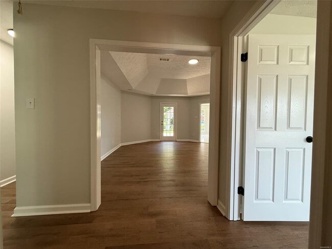Building Photo - 6524 Foxleigh Ct