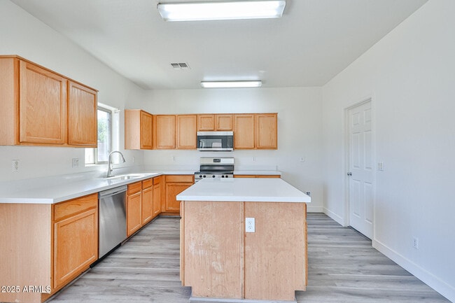 Building Photo - 17317 W Acapulco Ln