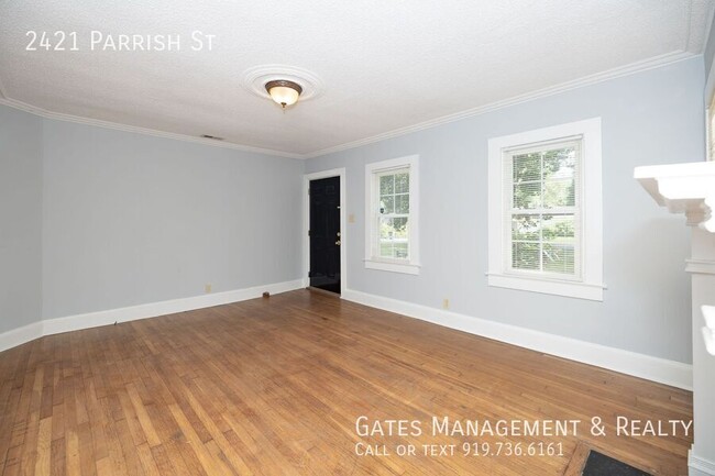 Building Photo - 2421 Parrish St