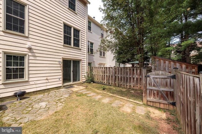 Building Photo - 5607 Castlebury Ct