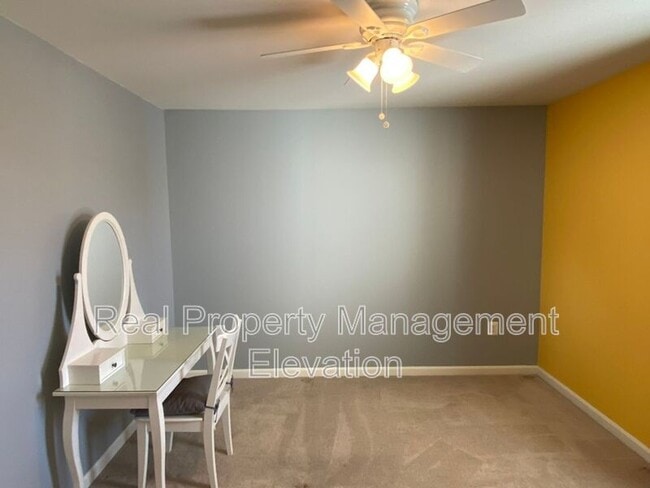 Building Photo - 779 Mcguire Cir