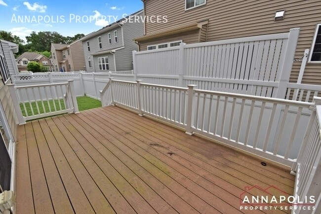 Building Photo - 402 St Martins Choice Ln