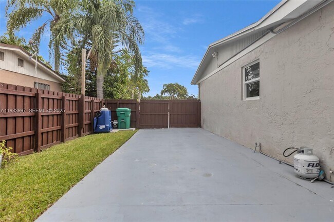 Building Photo - 29928 SW 159th Dr