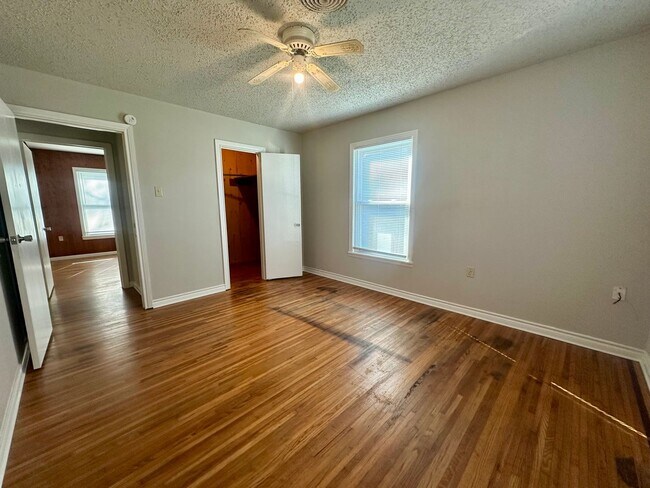 Building Photo - 2612 Alice Ave