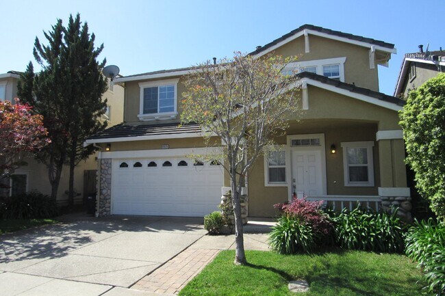 Building Photo - Beautiful 3 Bed/2.5 Bath Single Family in Highly Desirable Castro Valley Neighborhood