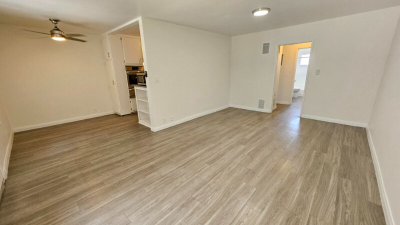 Building Photo - 545 Hayworth Ave