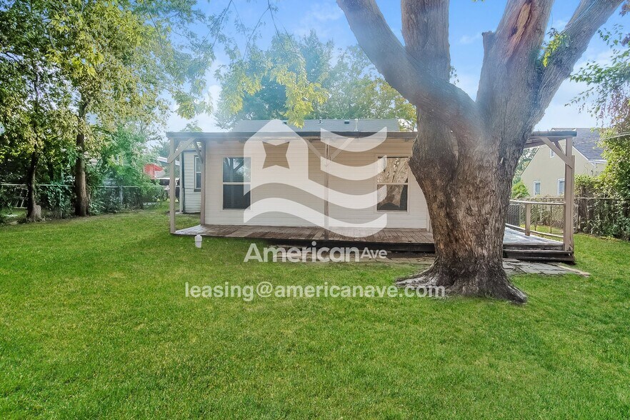 Building Photo - 227 S 72nd E Ave