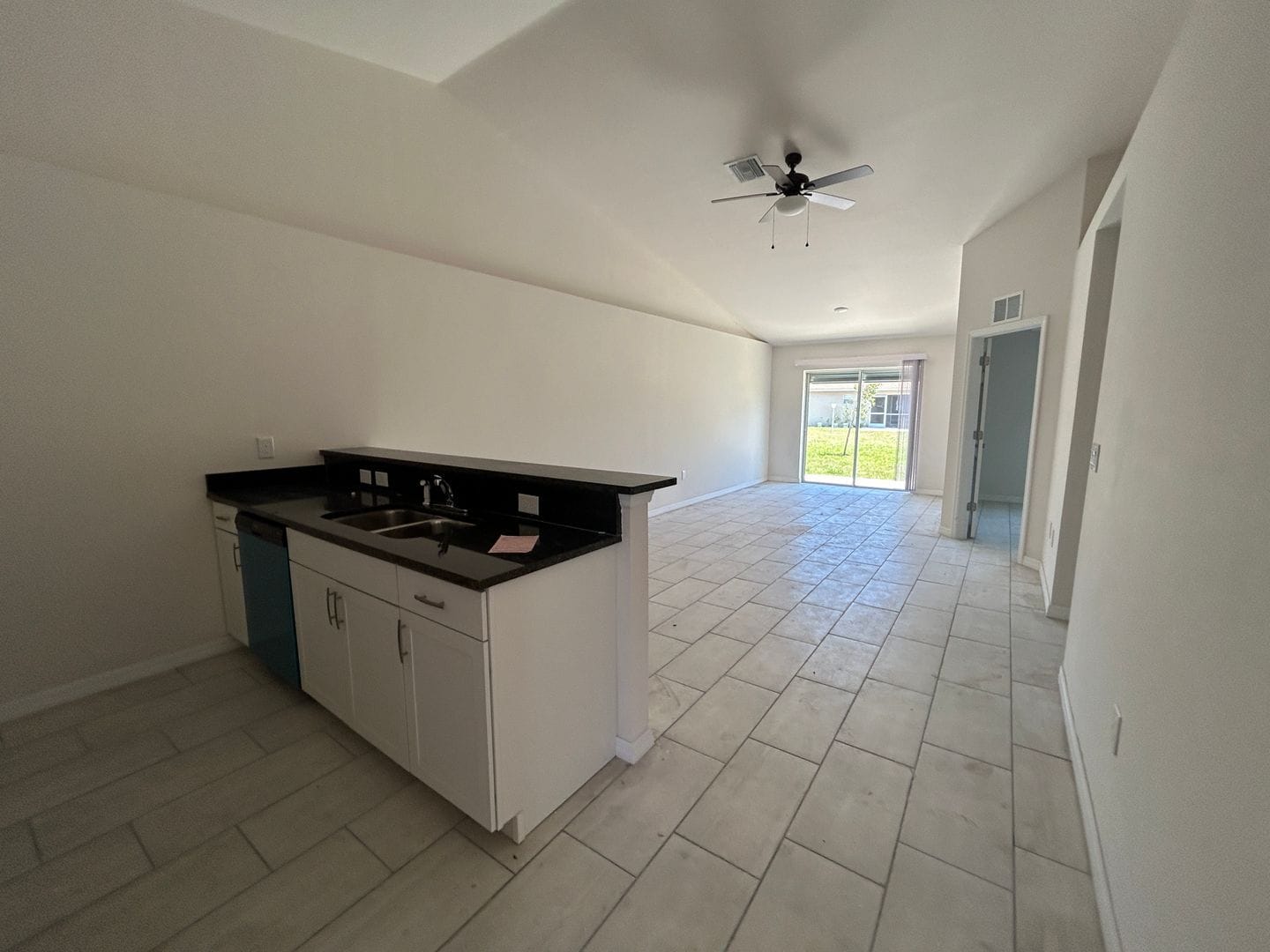 Building Photo - Coming Soon  Newer  3/2 Duplex -1 car garage