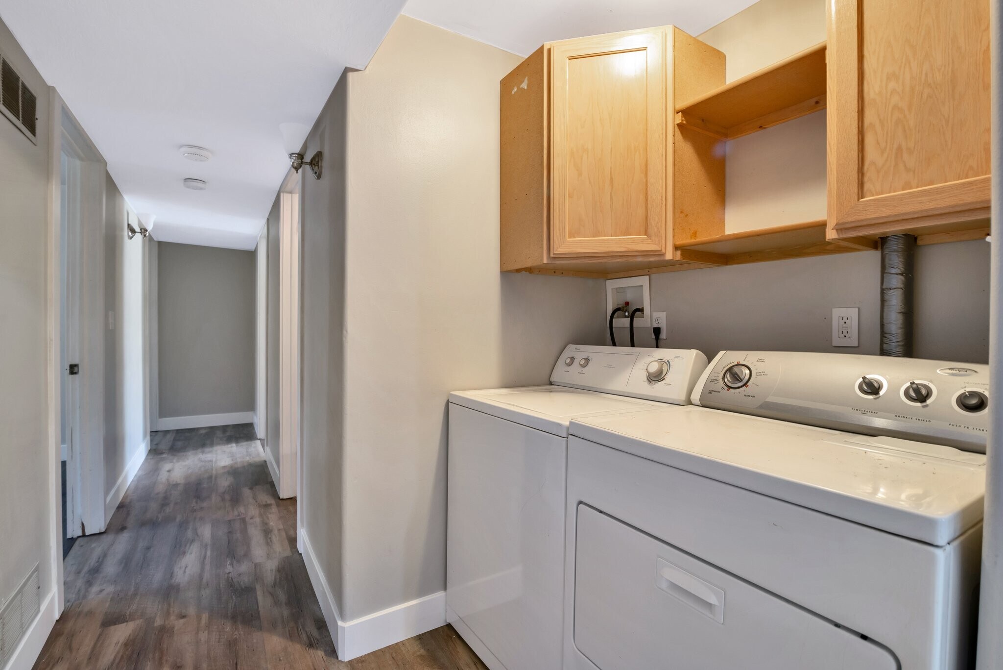 Building Photo - 994 N 700 E