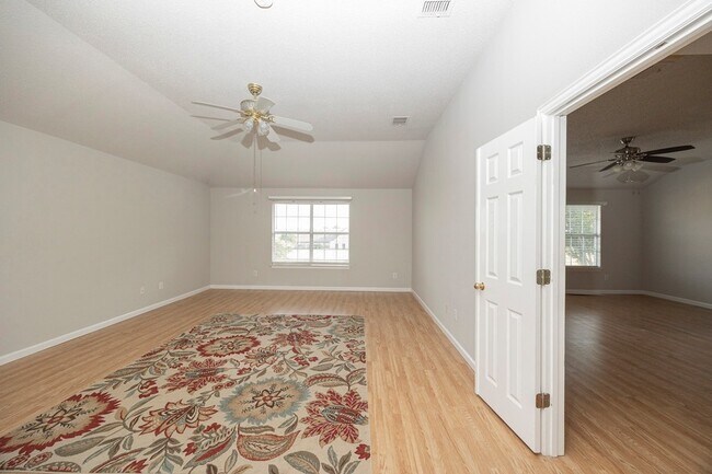 Building Photo - 6405 Calloway Dr