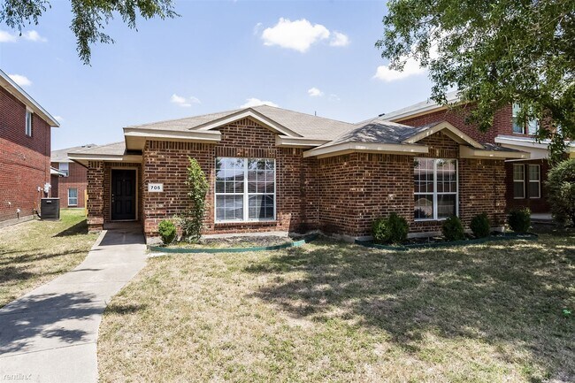 Primary Photo - 4 br, 2 bath House - 705 Pine Hollow Dr