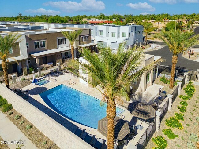 Building Photo - 16830 N 141st Ave