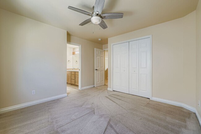 Building Photo - 4Bd/3.5Ba Sammamish House