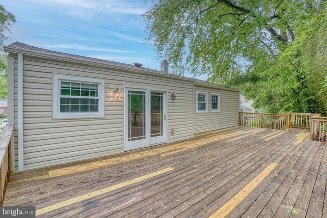 Building Photo - 124 Hilldale Ct