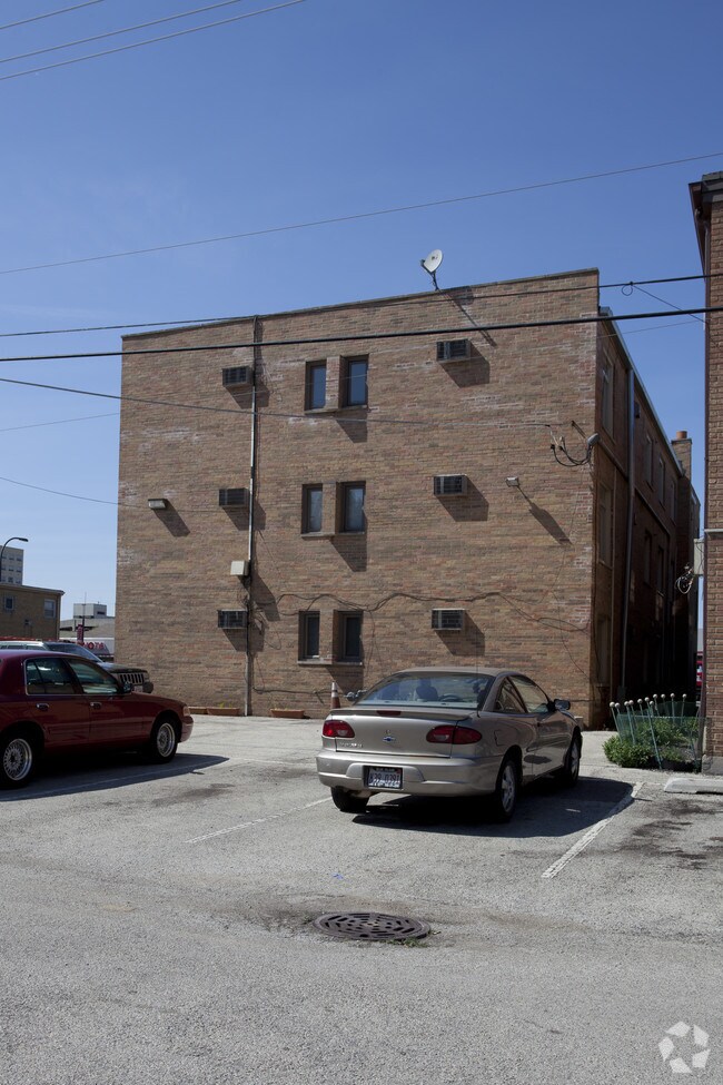 Building Photo - 9501 S Kolin Ave