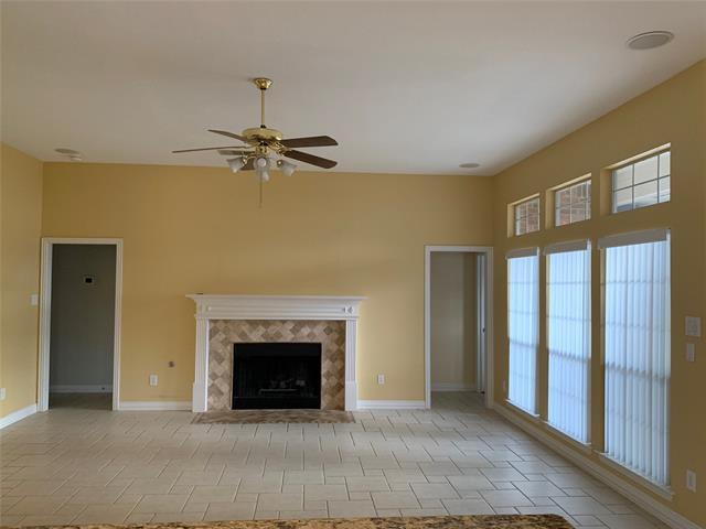 Building Photo - 8825 High Meadows Dr