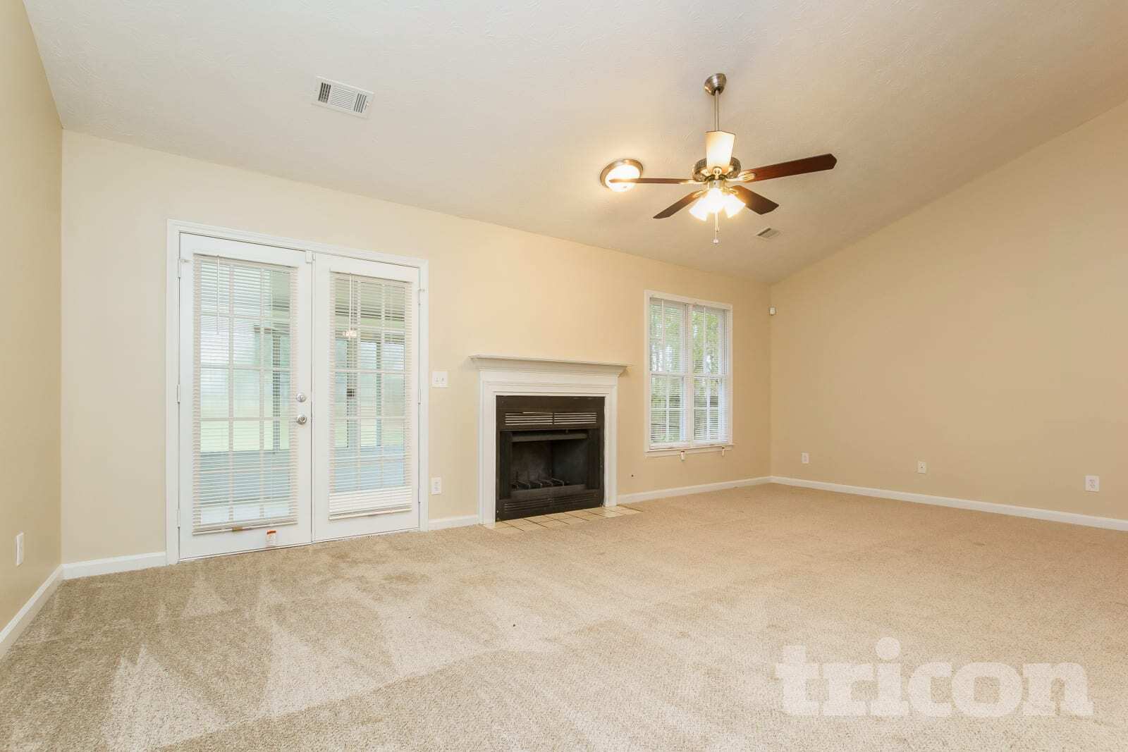 Building Photo - 636 Fair Harbor Dr