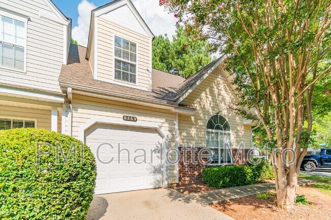 Building Photo - 8289 Christmas Ct