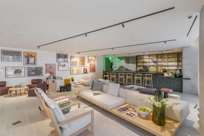 Building Photo - 1400 Biscayne Blvd