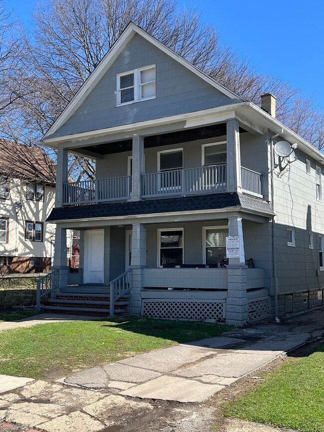 Building Photo - 3339 W.84th