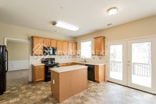 Building Photo - 6134 Foxcroft Ct