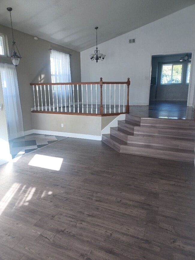 Building Photo - SHOWING MONDAY 5/12 @ 9 AM