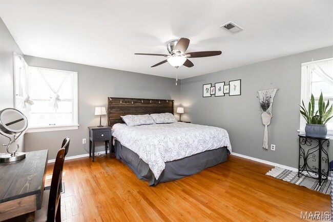 Building Photo - 417 N John St