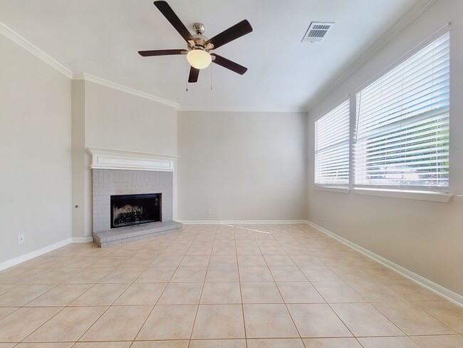 Building Photo - Beautiful Single Family - 4/BR 2.5/BA