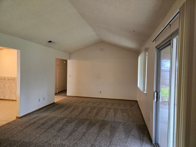 Building Photo - 3712 Kelso Way