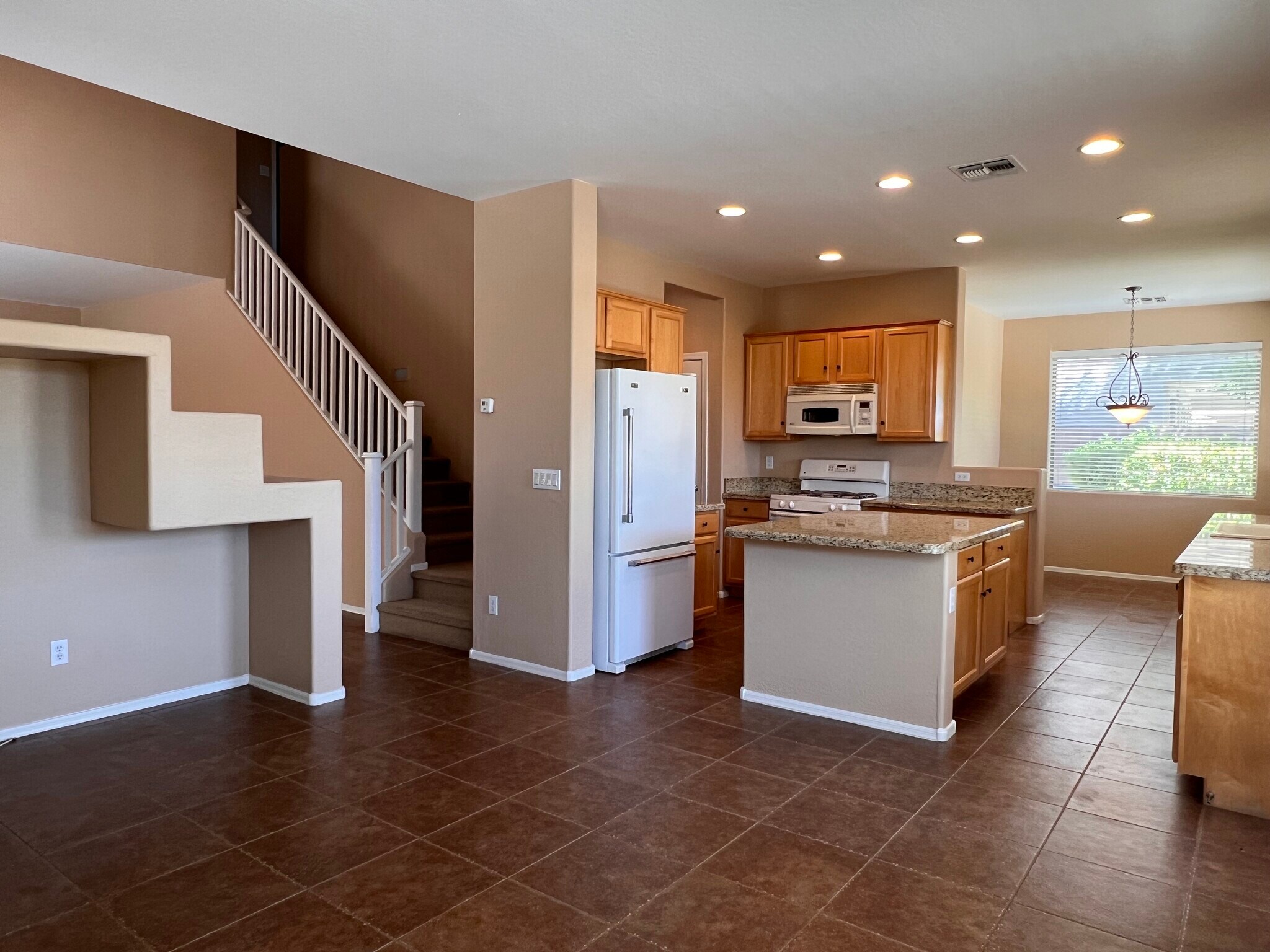Building Photo - 6631 S Classic Way