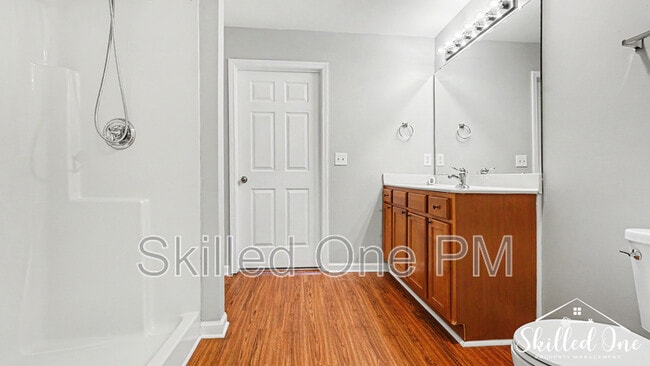 Building Photo - 1380 Heritage Pointe Dr